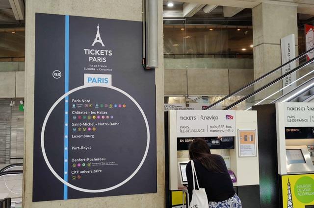 Eugene Tassart / Voyage10.com Paris CDG